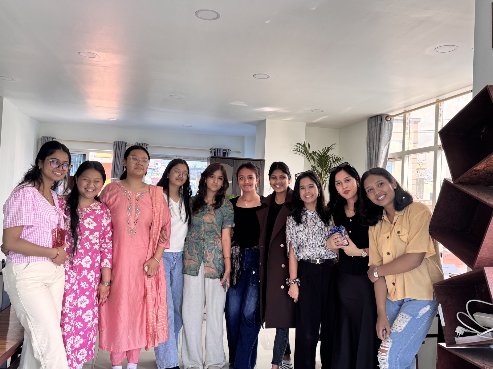 The mentors and young women participants of the Tech Toli speed mentoring event standing together for a group photo